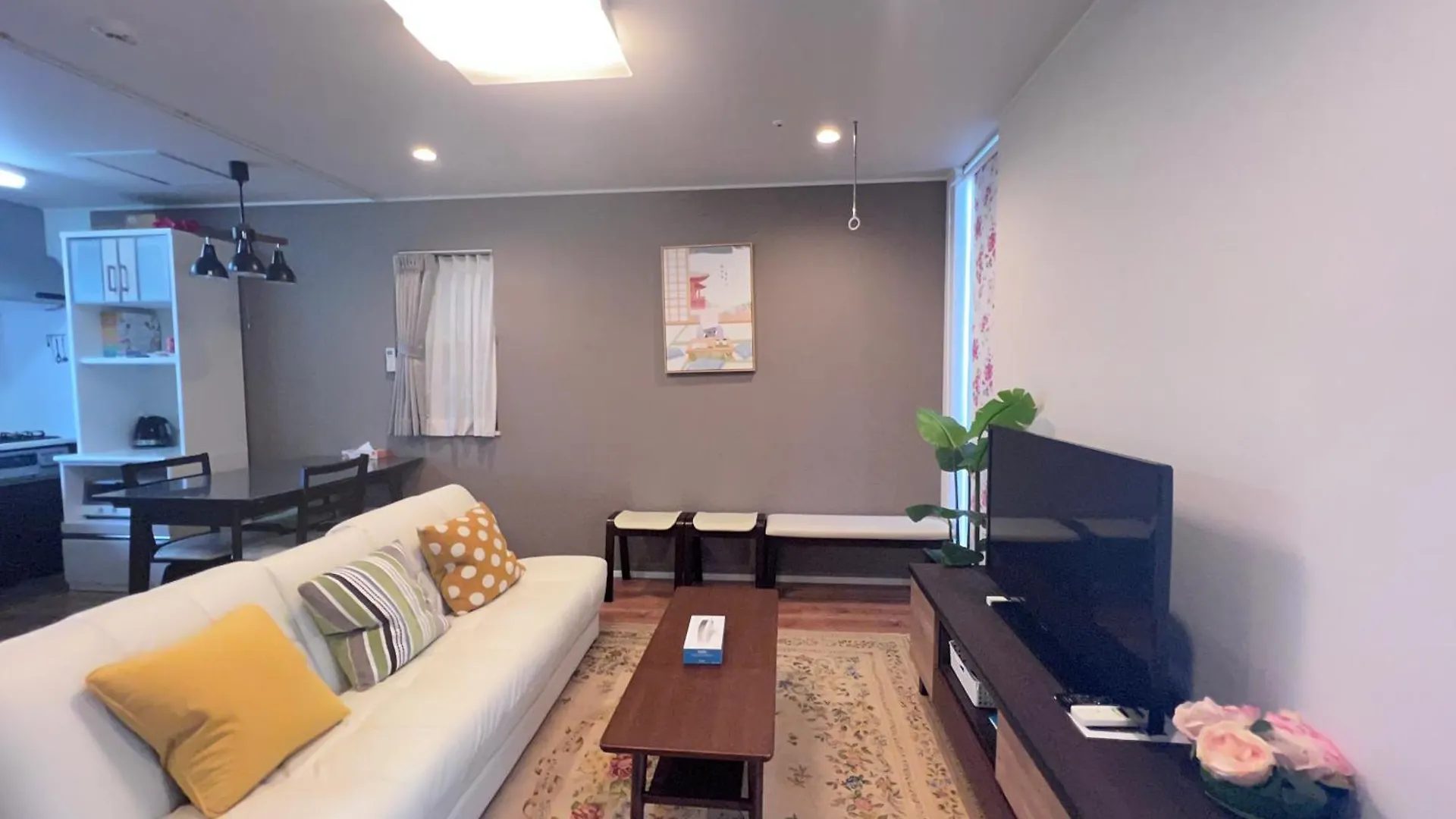 New Open Shinjuku House contacts